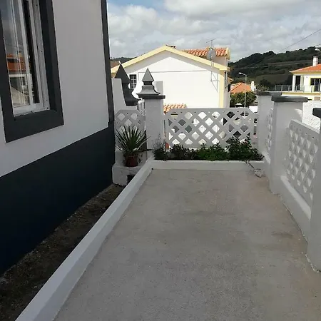 Country house Casa Das Andorinhas Vila Pouca (Lisbon)